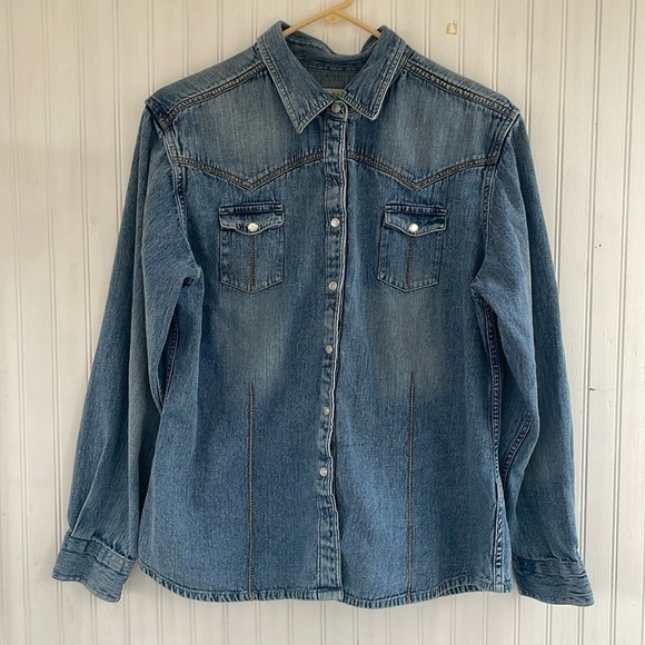 Cabela's Women's Blue Denim Western Button Down Shirt Size Large - Picture 1 of 9